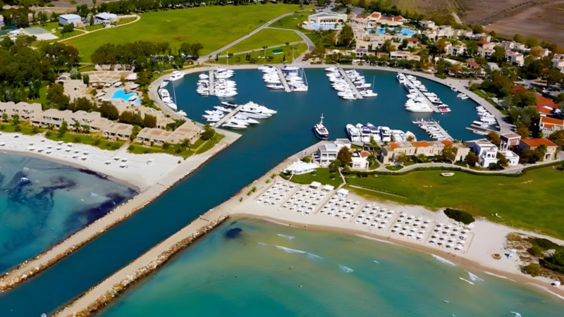 Η Σάνη Α.Ε. αποκτά δικαίωμα επιφάνειας στο ακίνητο «Σάνη Κασσάνδρας»