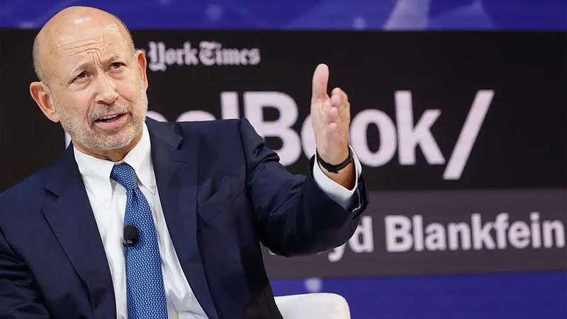 Λόιντ Μπλανκφέιν: Κίνδυνος νέας κρίσης αλλά παραμένει bullish στις μετοχές